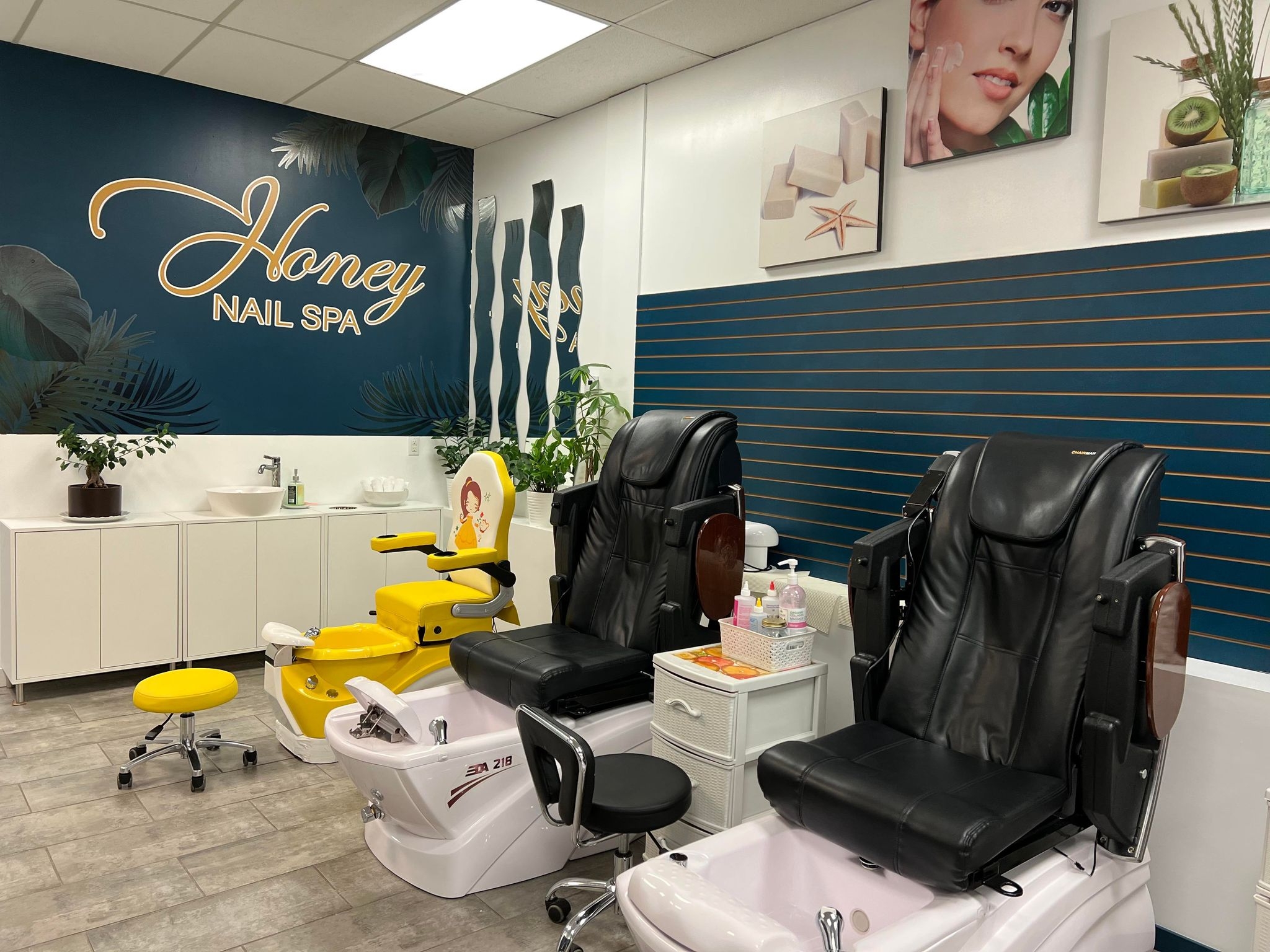 Honey Nail Spa 2365 B Ness Ave Winnipeg MB R3J 1A5