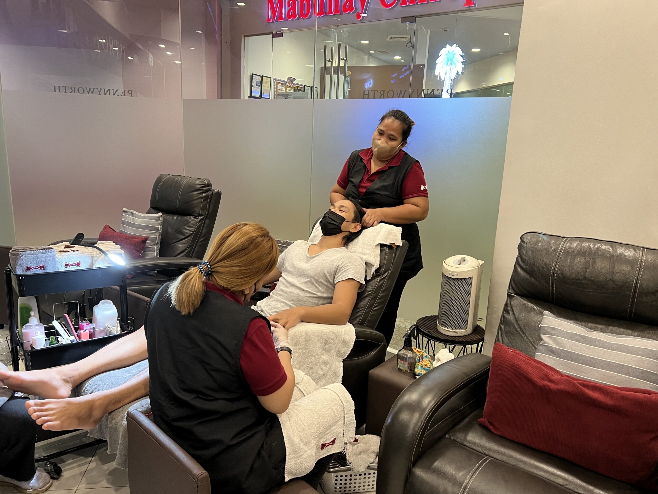 I Got Pampered At A Men s Nail Bar