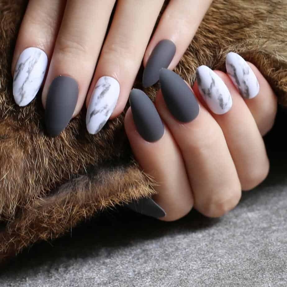 LaBelle Nails South College Center