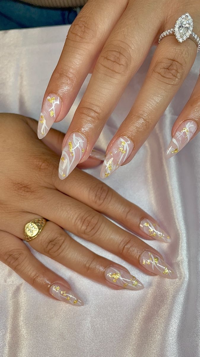 Marble Almond Nails White Gold