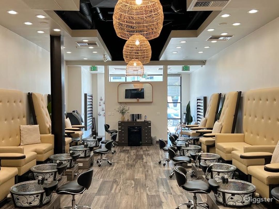Minimalist Nail Salon In LA Luxury Photo Film Location Giggster