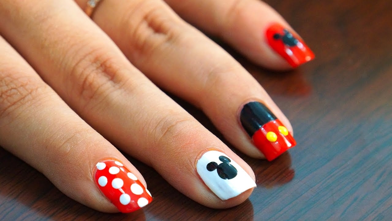 mickey mouse design on nails