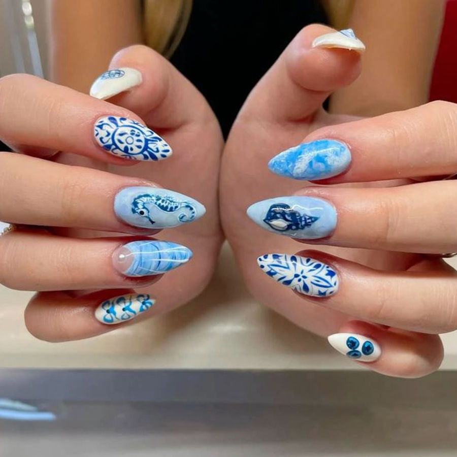 nail salon seattle