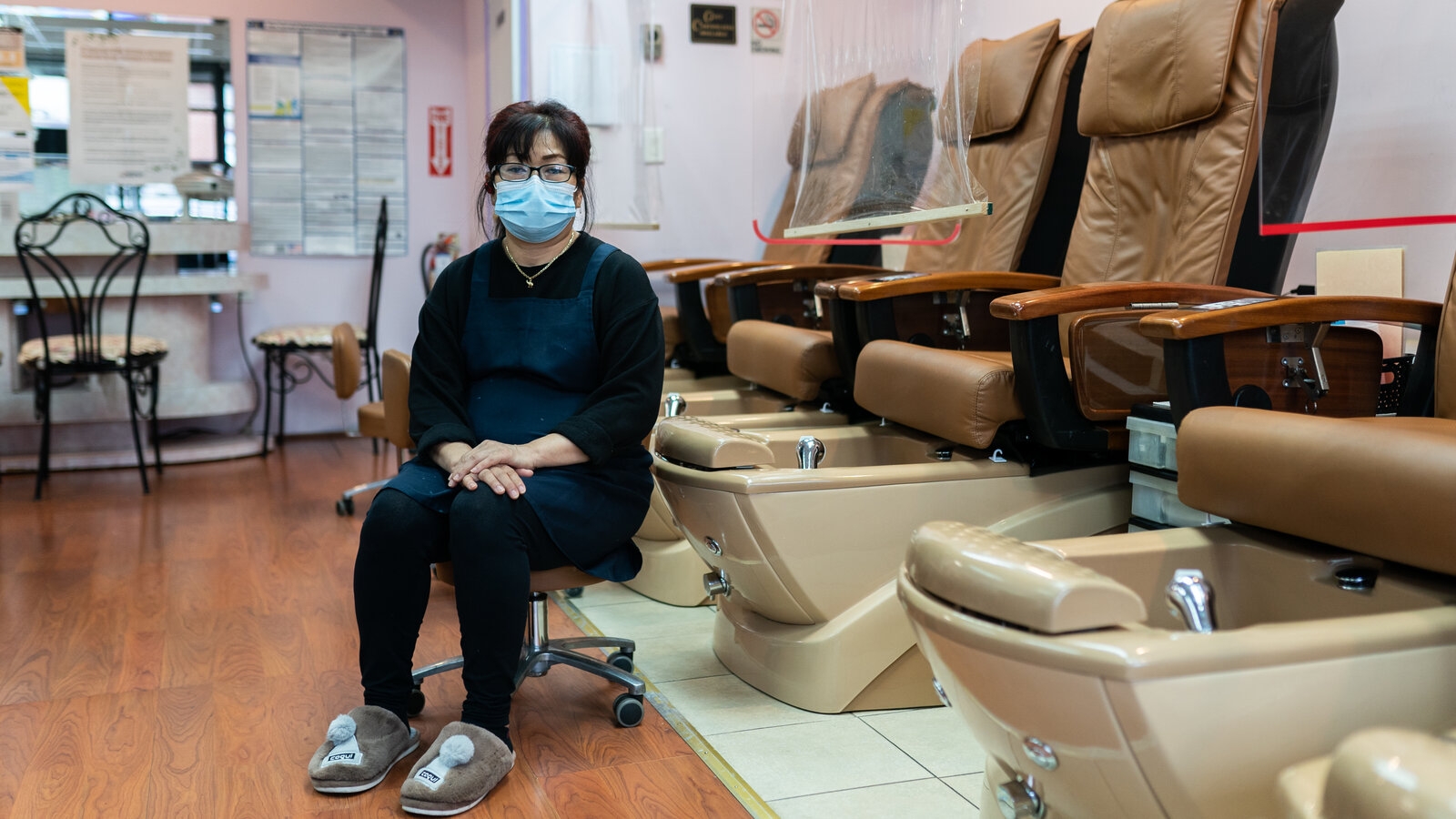 Nail Salons Lifeline For Immigrants Have Lost Half Their Business The New York Times