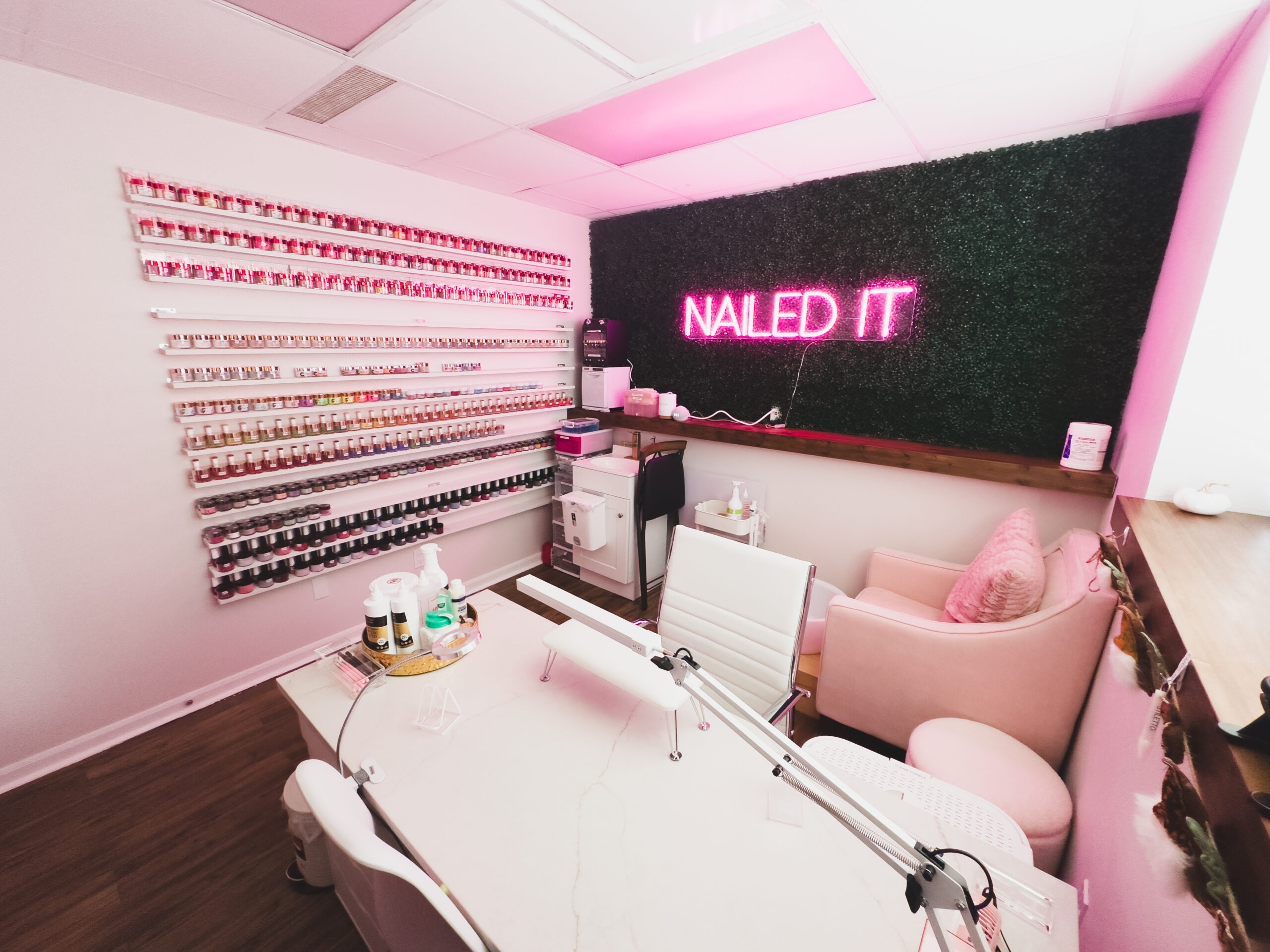 Nailed It Studio Online Booking