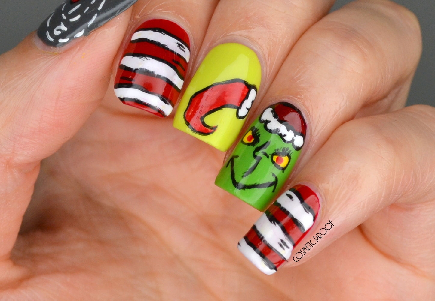 grinch nail designs