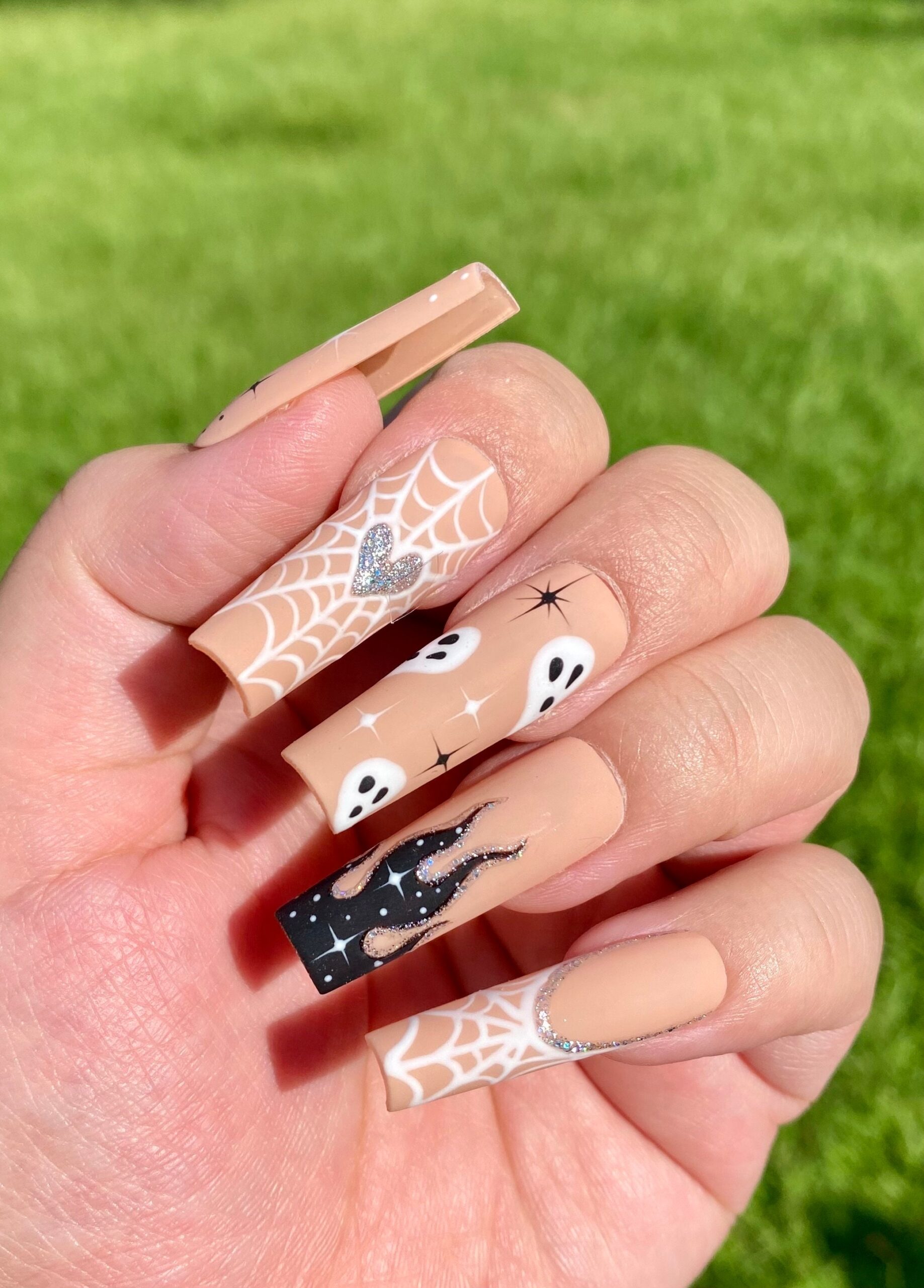 Nude Halloween Ghost Spooky Nail Art Press On Nails Etsy