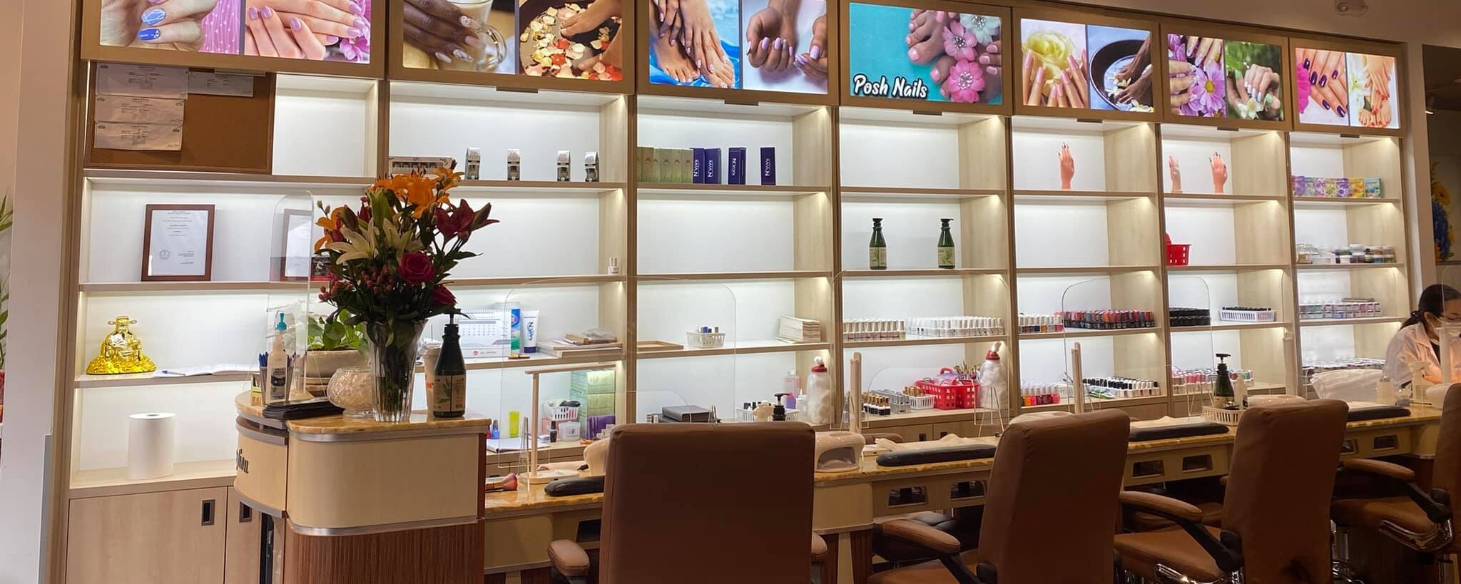 Posh Nails Love Burlington