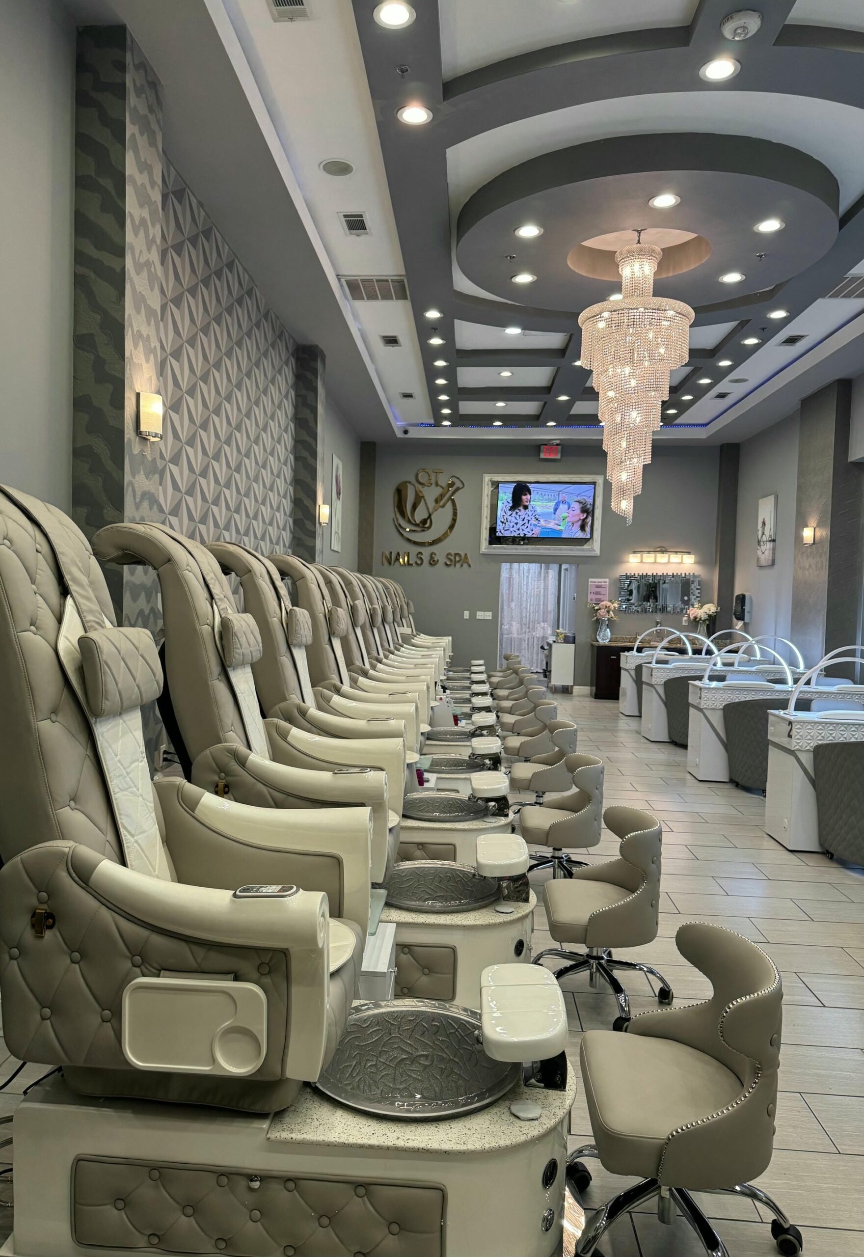 QT Nails Spa QTNails