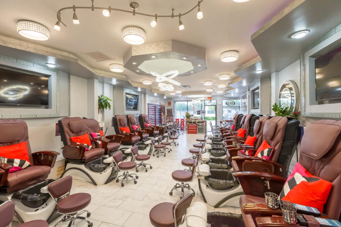 Red Nail Salon