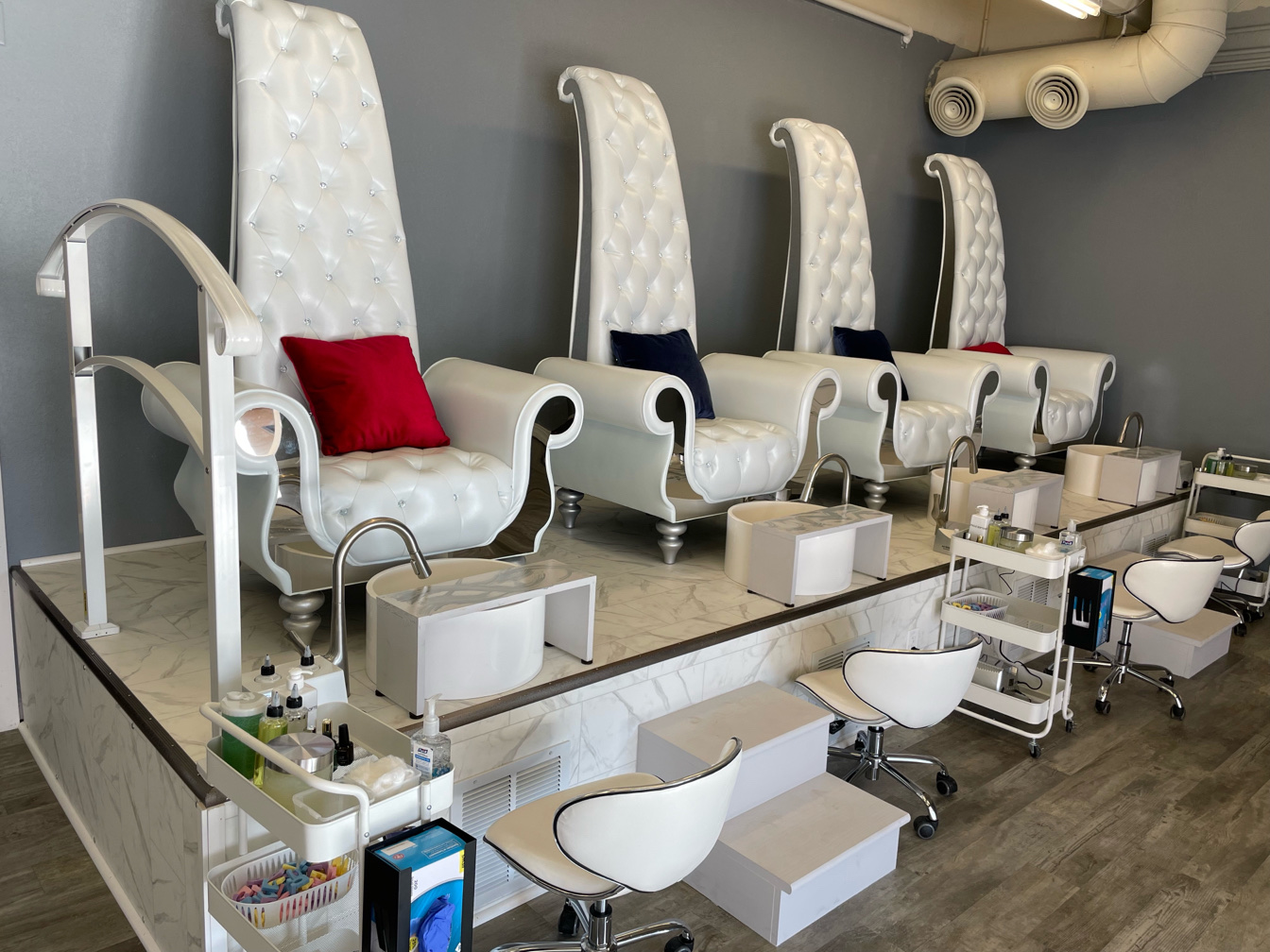 v nail salon
