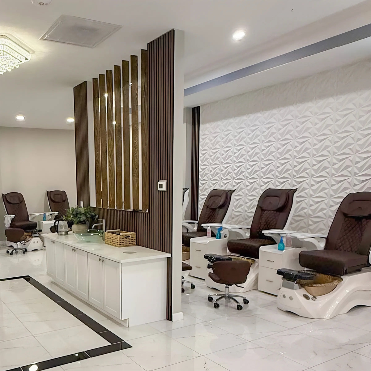 Royal Nail Lounge Premier Nail Salon In Sevierville TN Manicures Pedicures Spa Services