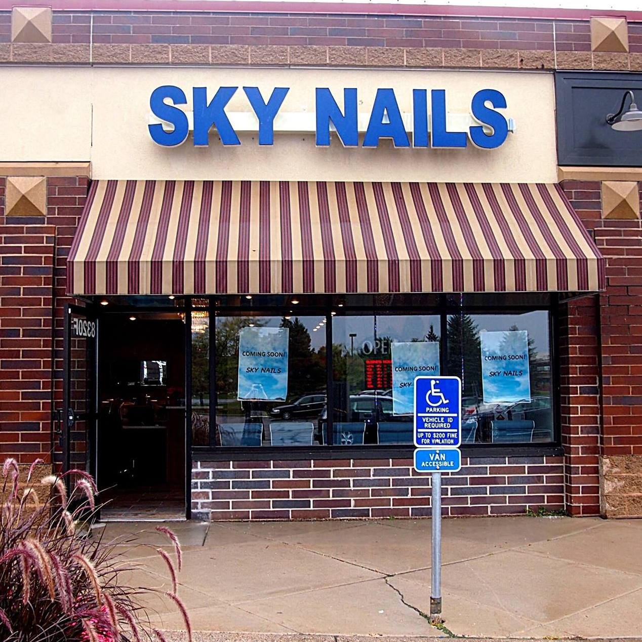 Sky Nails