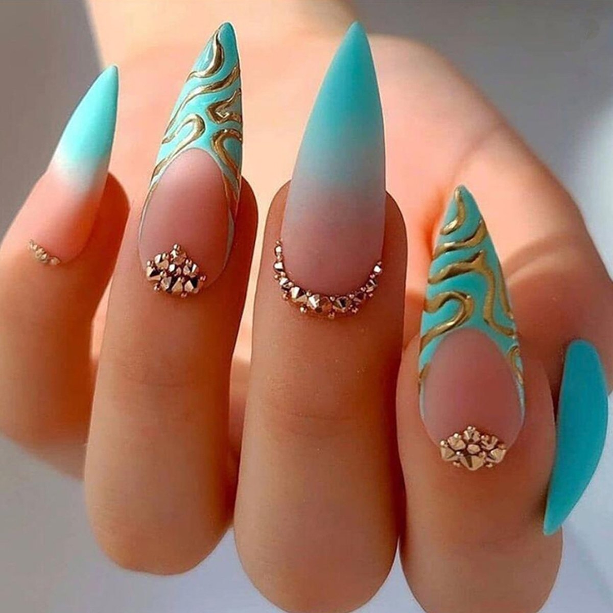 Stiletto Shape Nails With Diamonds RAINBOO BEAUTY