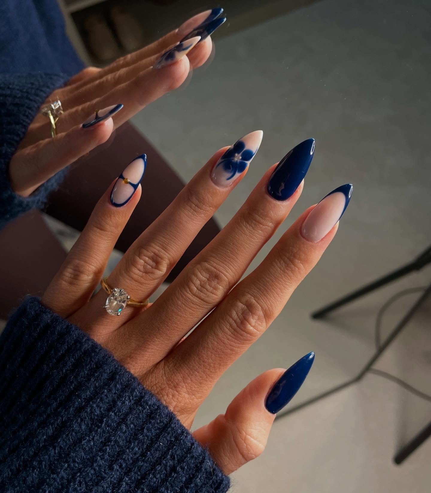 blue nail design