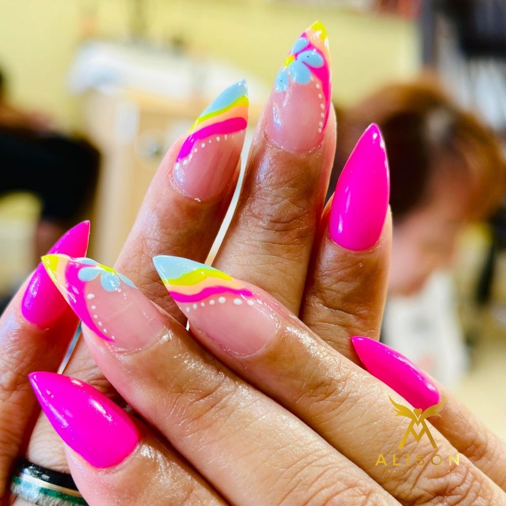 nola nail salon