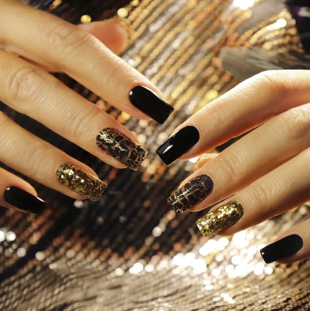 The Best Of Black And Gold Nail Designs Booksy