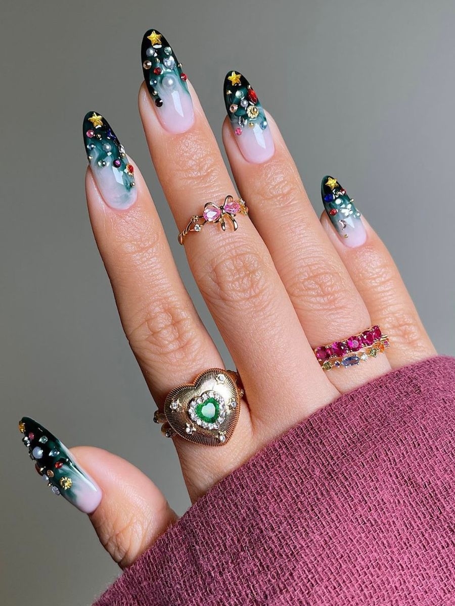 The Prettiest Christmas Nails To Recreate In 2024 Style Meets Story 
