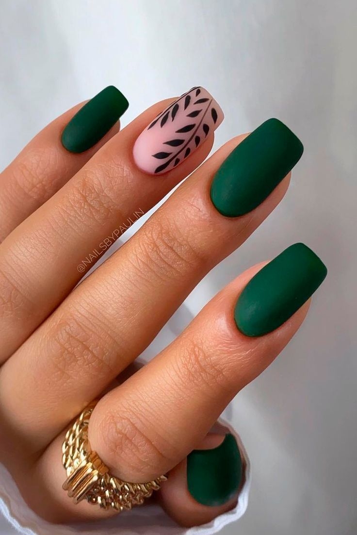 The Prettiest Green Nails Design Ideas To Wear In 2021 Green Nails Stylish Nails Gel Nails