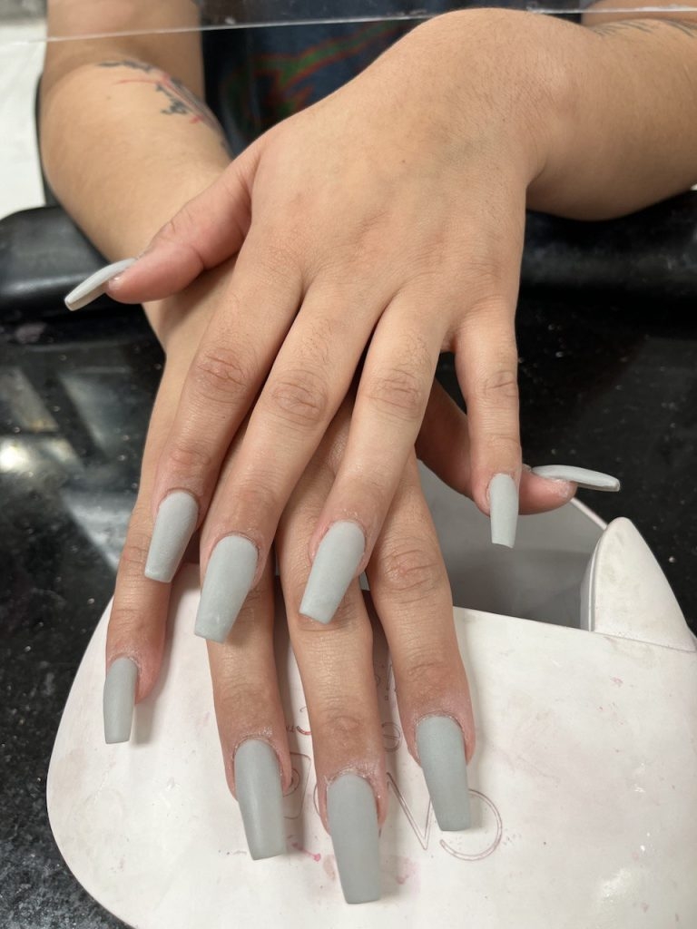 TL Nails