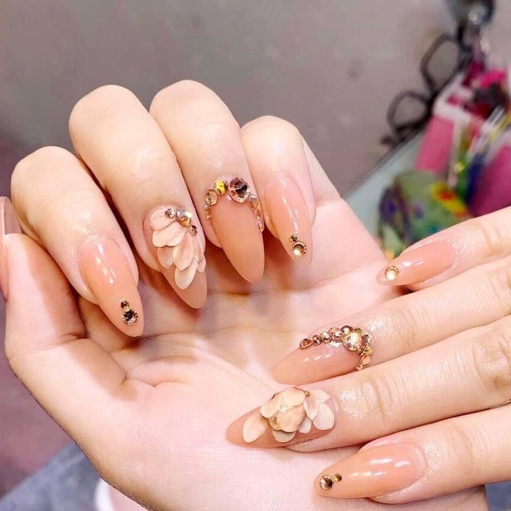 nail salon burlington nc