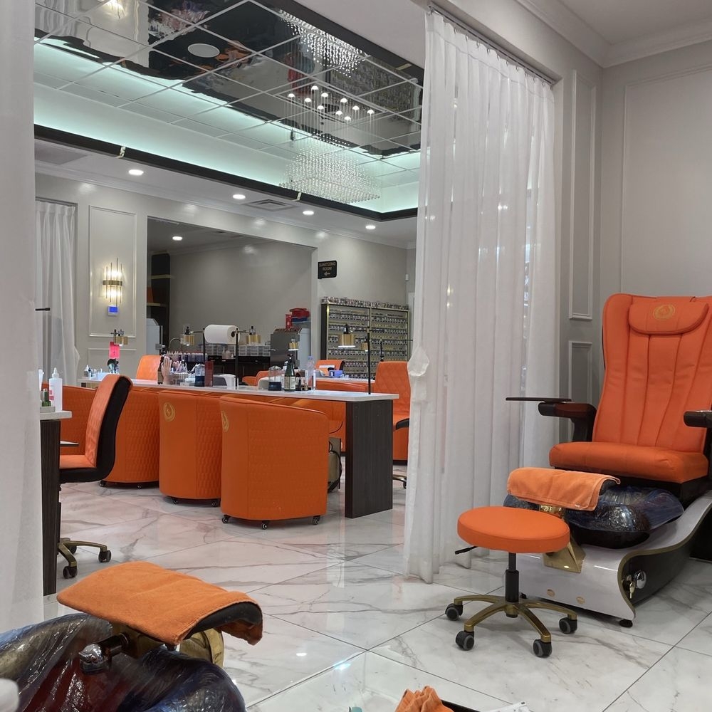 late open nail salon