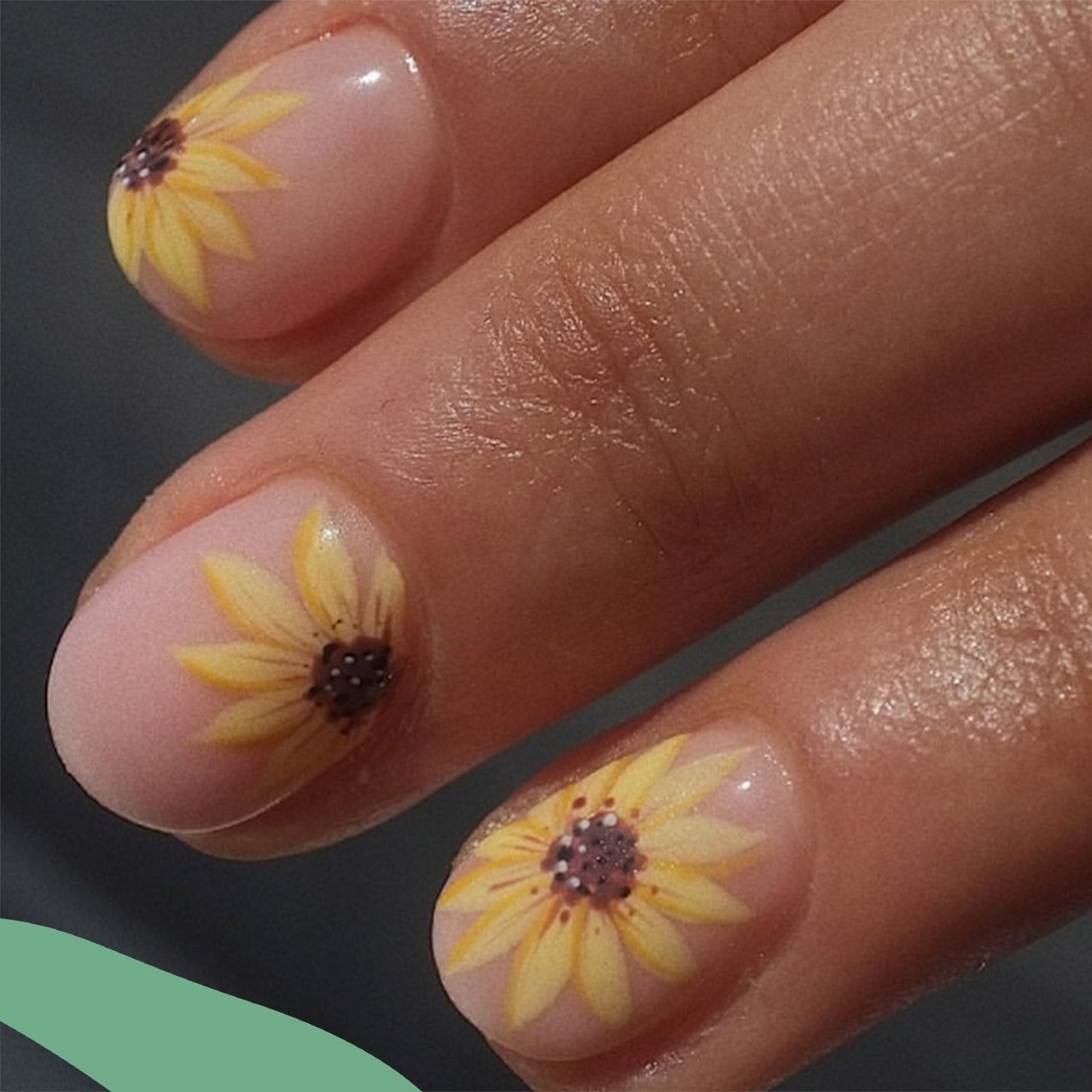 Yellow Sunflower Nails Are Sprouting Up Everywhere This Spring See Photos Glamour UK